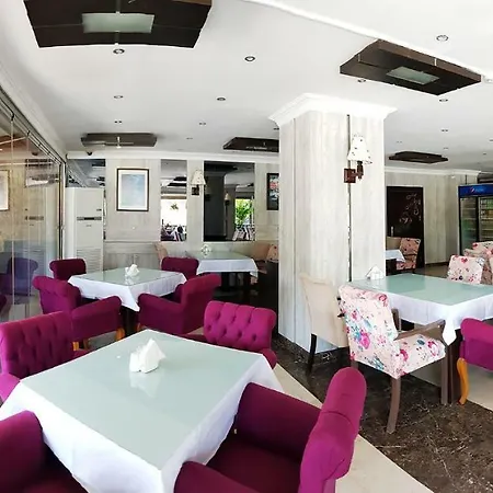 Kolibry Hotel 3*